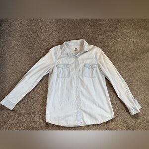 Old Navy Women’s Long Sleeve Button up Shirt in Chambray Small Light Blue
